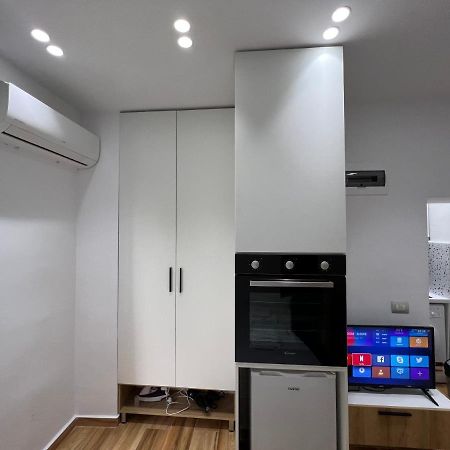 Luxury Apartment In Blloku Area Tirana Buitenkant foto