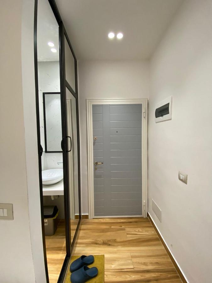Luxury Apartment In Blloku Area Tirana Buitenkant foto