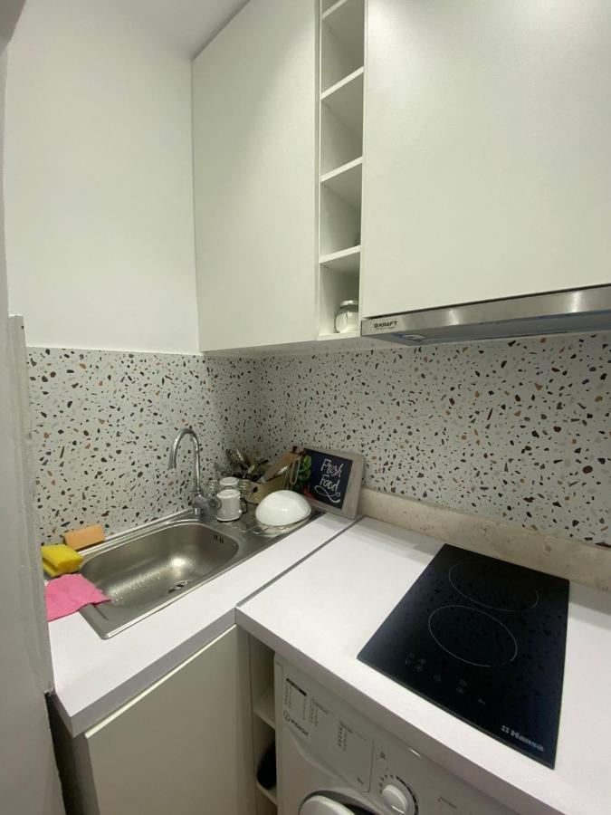 Luxury Apartment In Blloku Area Tirana Buitenkant foto